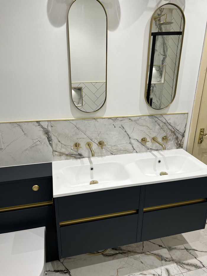Bathroom installation in Sevenoaks | VS Homes gallery image 39