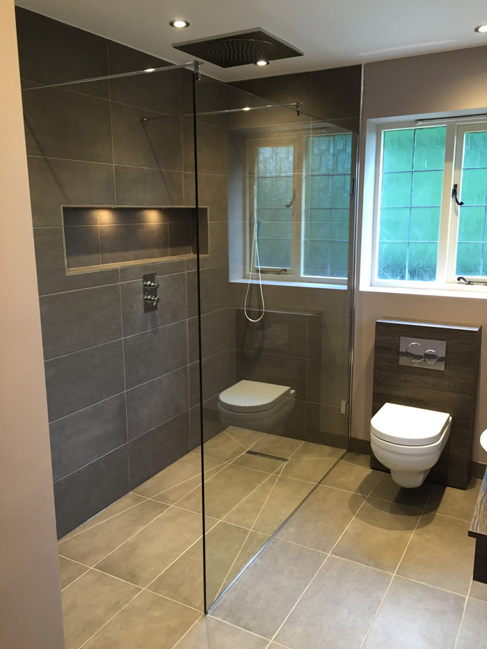 Bathroom installation in Sevenoaks | VS Homes gallery image 4